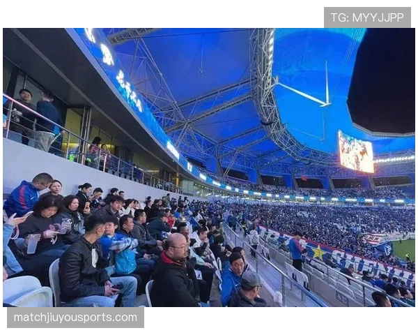 上海申花近期赛程密集，中后场轮换展现战术调整效果