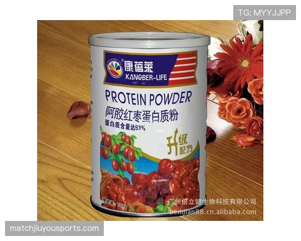 张博恒家冰箱里塞满蛋白粉，连饮料都是自己称重兑的