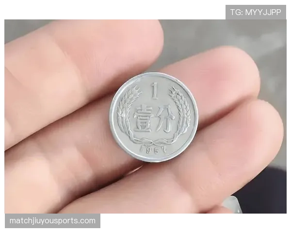 石智勇买菜结账那刻，感觉他连零钱都比普通人多几倍吧？